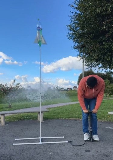Lanzadera de Cohetes de Agua