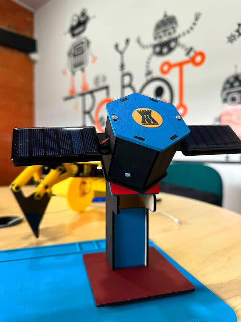 Robot Satelite Solar